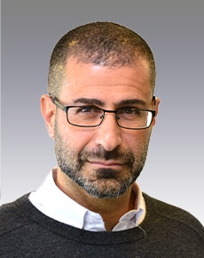 עו