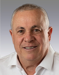 עו